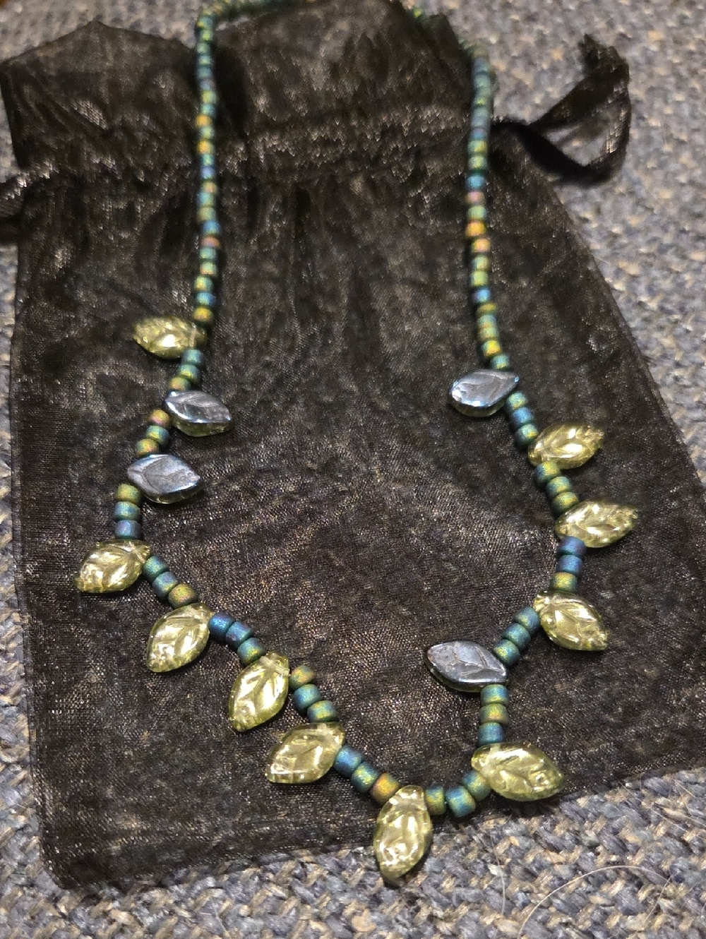 Green Leaf Bead Necklace - Women Jewelry